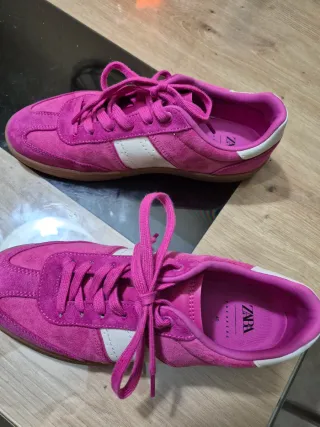 Zapatillas Zara rosas y blancas