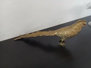 Pareja de pájaros decorativos dorados