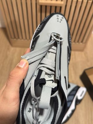 Nike Air Max Talla 41 Plata Metálico