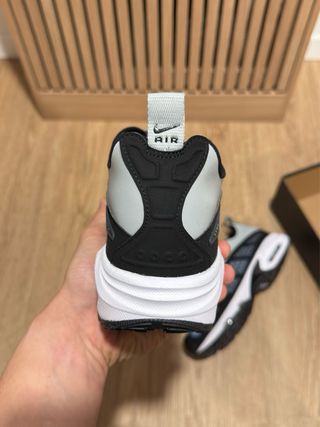 Nike Air Max Talla 41 Plata Metálico