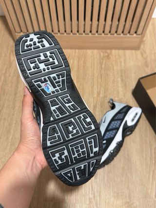 Nike Air Max Talla 41 Plata Metálico