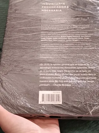 Dentro de Black Mirror