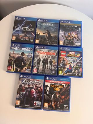 PS4 + 8 Juegos + 2 Mandos