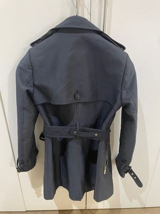 Gabardina Morgan azul marino talla 36