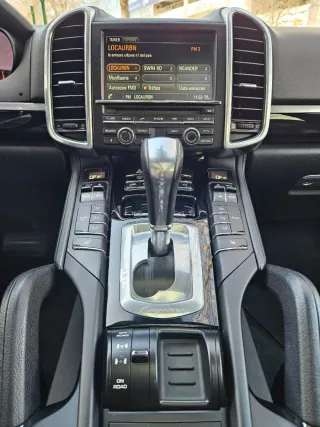 Porsche Cayenne 2015