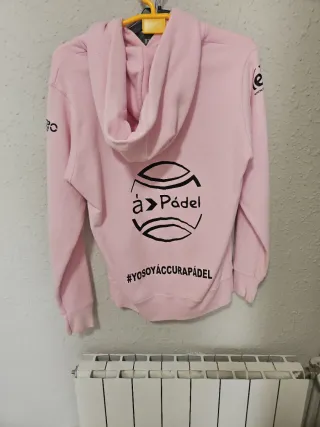 Sudadera rosa con logos
