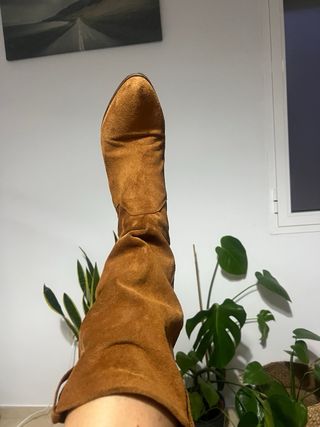 Botas de piel marrones italianas