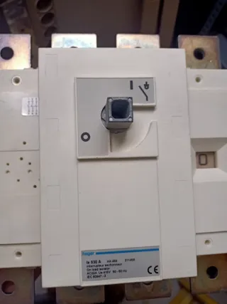 Interruptor seccionador Hager 630A