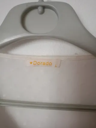 Blusa de verano bordada