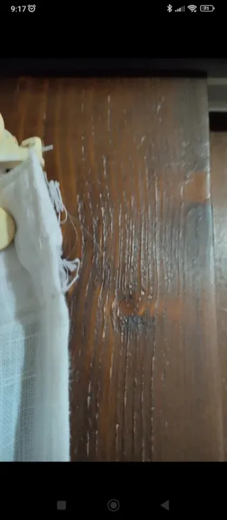 Tende bianche con bordo azzurro