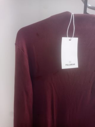 Body Pull&Bear manga larga granate nuevo