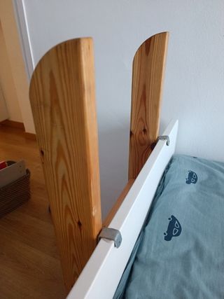 Escalera de pino para cama alta