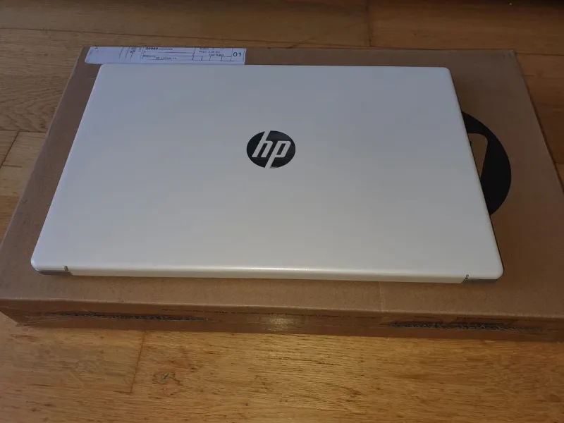 Portátil HP 15" intel i7 afbeelding 10