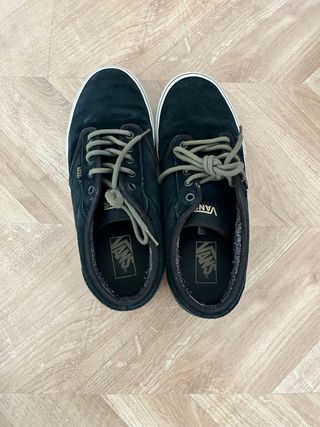 Zapatillas Vans Negras/Azul Oscuro