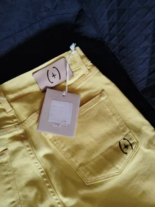 Pantalón campana amarillo + People T27