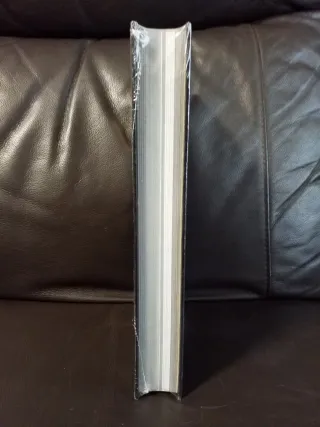 MARVEL 1602  edición Grimorio Neil GAIMAN