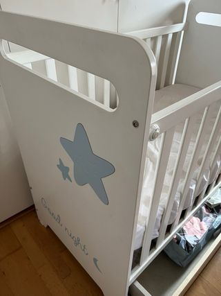 Cuna Micuna con cajón y colchón nuevo