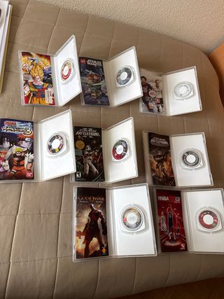 PSP 3000 Negra y 8 juegos