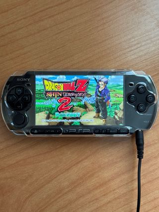 PSP 3000 Negra y 8 juegos