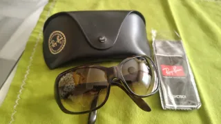 Gafas de sol Ray-Ban RB 4118 Marrón