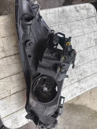 Faro Opel Corsa D