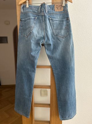 Pantalón vaquero recto Tommy Hilfiger