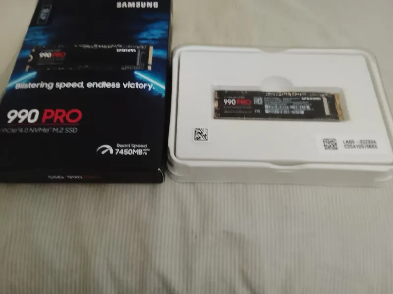 Samsung 990 Pro SSD NVMe M.2 PCIe 4.0. 4Tb.