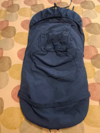 Saco para Silla de Paseo Tuctuc Dinosaurio Arcoíri