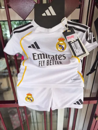Conjunto Real Madrid Adidas Bebé Blanco Talla 74