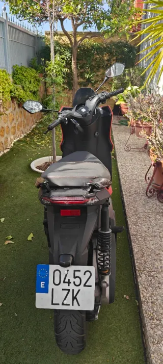 Seat Mo Scooter Eléctrica-nuevisima (400 km)