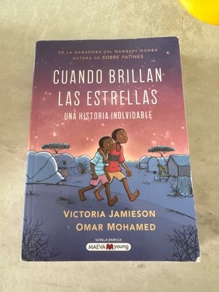 Cuando brillan las estrellas: Una novela gráfic...