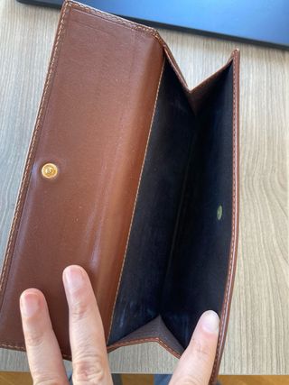 Cartera Burberry Beige Cuero