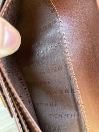 Cartera Burberry Beige Cuero