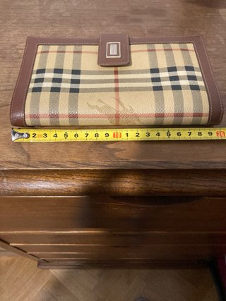 Cartera Burberry Beige Cuero
