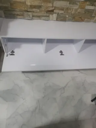 Mueble TV blanco moderno