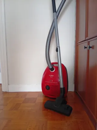 Aspiradora Bosch GL-30 Roja