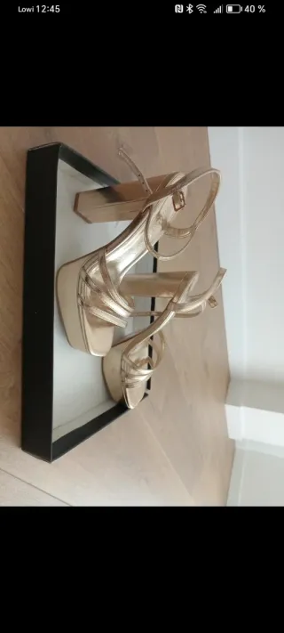 Sandalias fiesta oro Primadonna