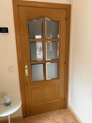 Puerta de madera interior