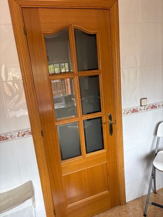 Puerta de madera interior