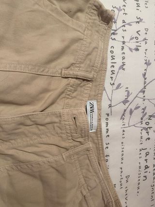 Pantalones cargo beige mujer