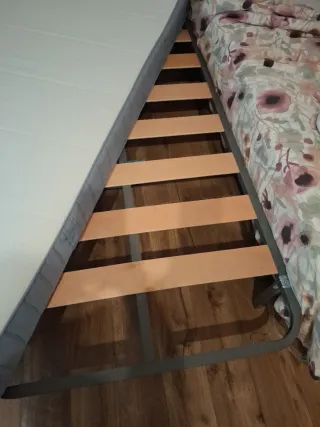 Cabecero 1.80 + 2 somieres + 2 colchones