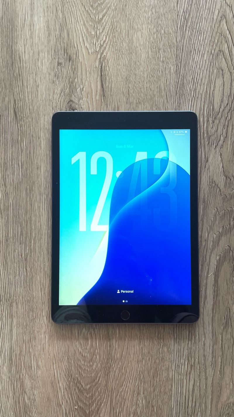 iPad 9ª Gen Plata iOS 16.2.3
