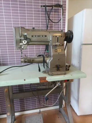 2 Macchine da cucire industriali Alfa e una Seiko