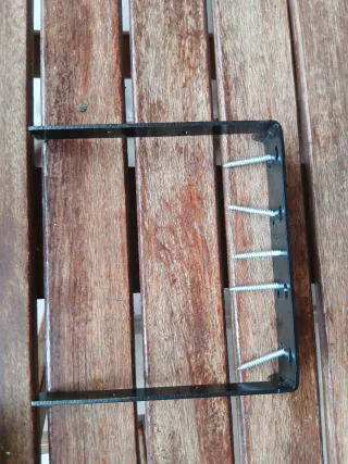 Baldas flotantes madera y metal cuadradas