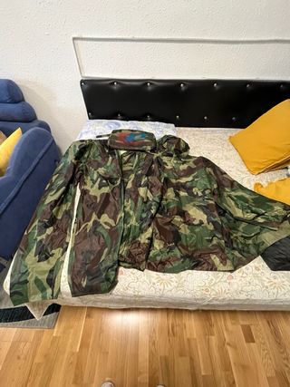 Chubasquero Camuflaje Talla L-XL
