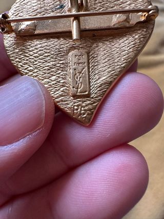 Broche/Colgante Yves Saint Laurent