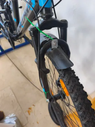 Bicicleta + Rodillo de entrenamiento