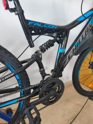 Bicicleta + Rodillo de entrenamiento