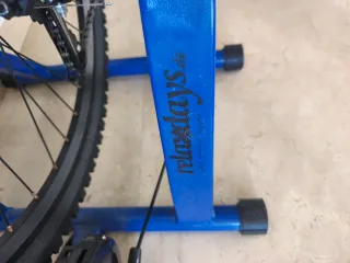 Bicicleta + Rodillo de entrenamiento