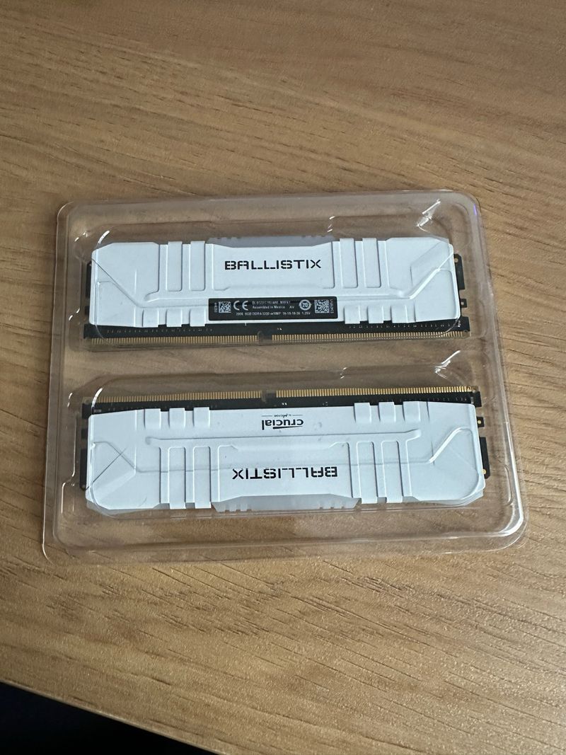 RAM Crucial Ballistix DDR4 3200Mhz 16GB (2x8GB)